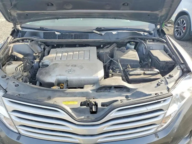 2010 TOYOTA VENZA AWD V6  