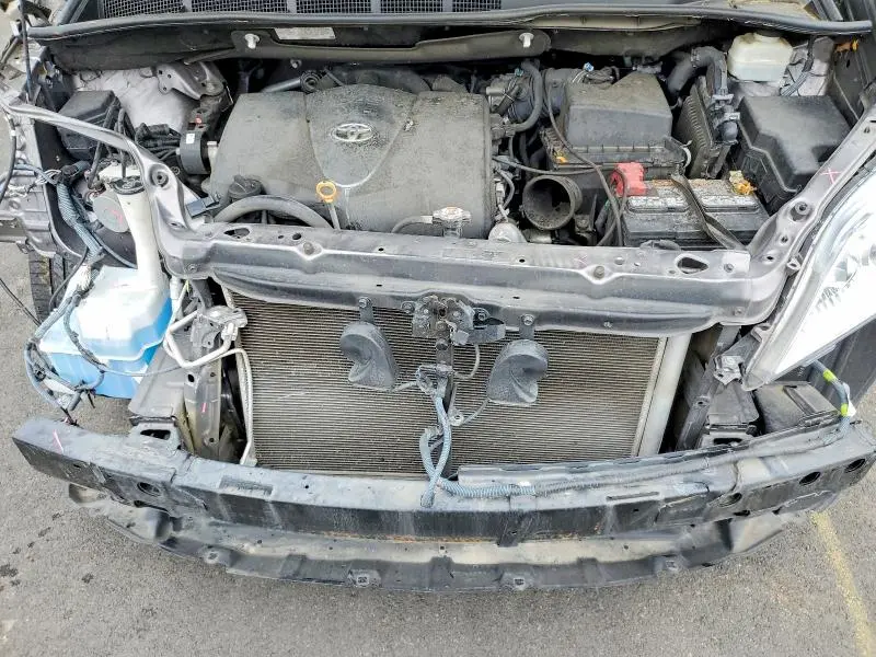 2019 TOYOTA SIENNA XLE 7-PASSENGER  