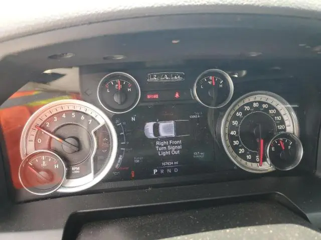 2016 RAM 1500 SLT  