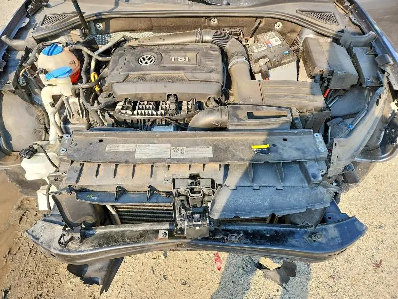 2016 VOLKSWAGEN PASSAT SE  