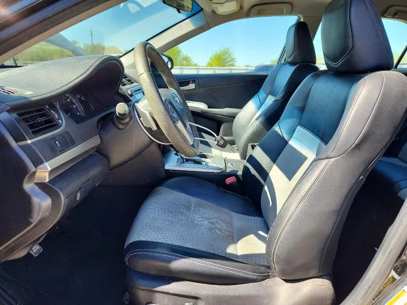 2012 TOYOTA CAMRY SE  