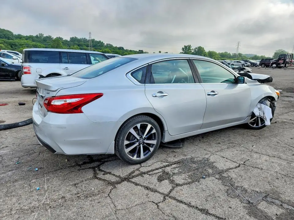 2016 NISSAN ALTIMA 2.5 SR  
