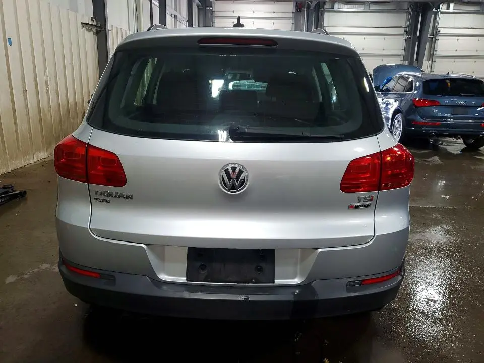 2017 VOLKSWAGEN TIGUAN S  