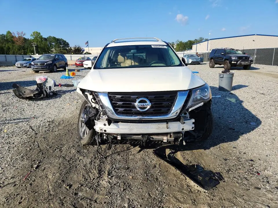 2018 NISSAN PATHFINDER PLATINUM  