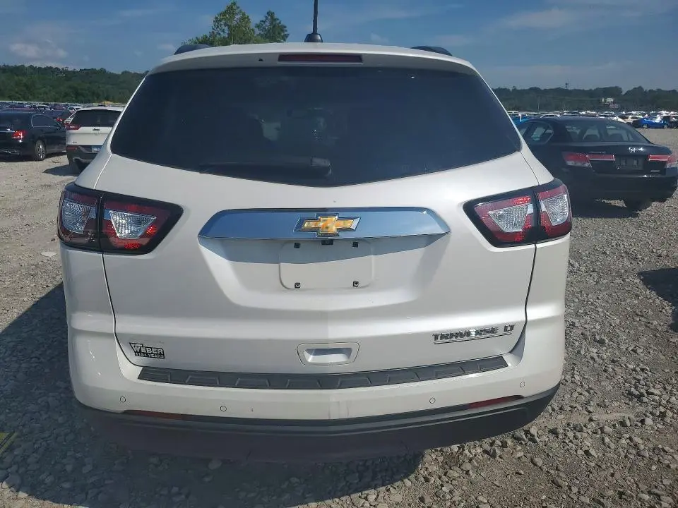 2016 CHEVROLET TRAVERSE LT  