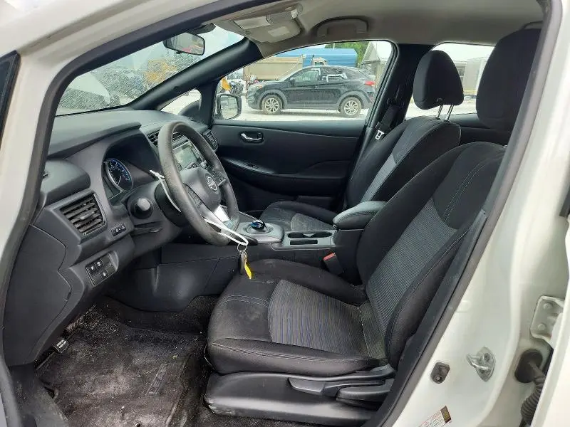 2023 NISSAN LEAF S  