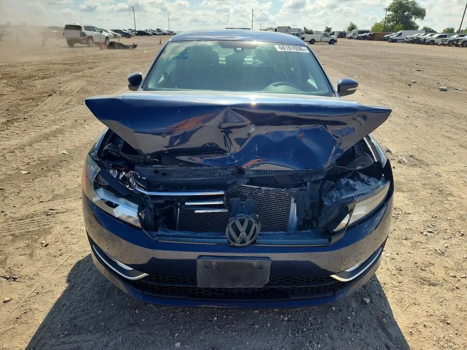2015 VOLKSWAGEN PASSAT S  