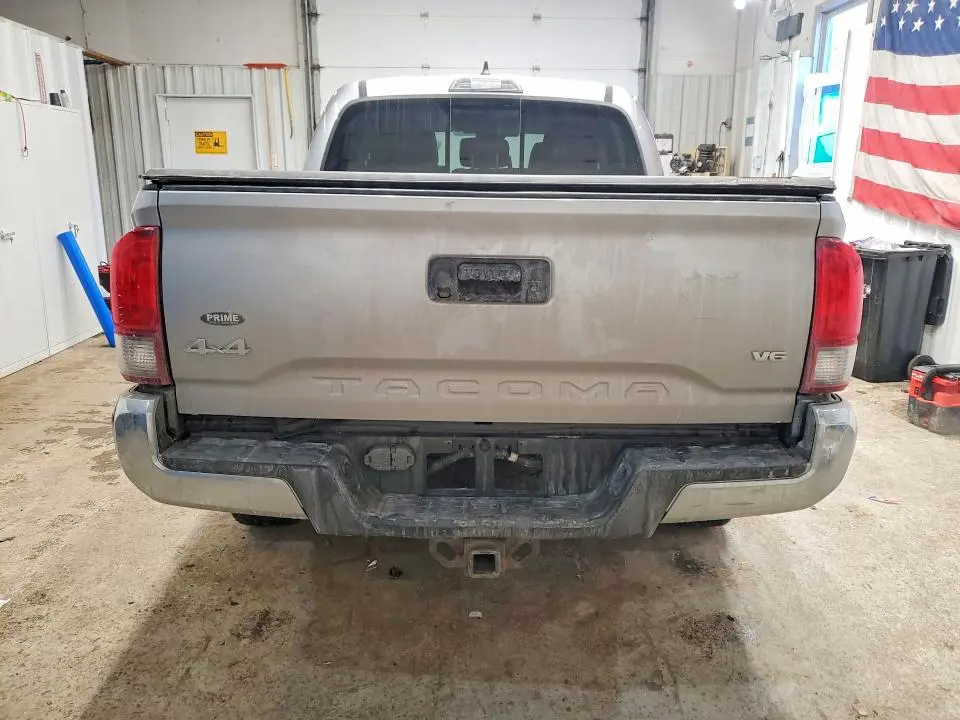 2018 TOYOTA TACOMA SR5 V6  