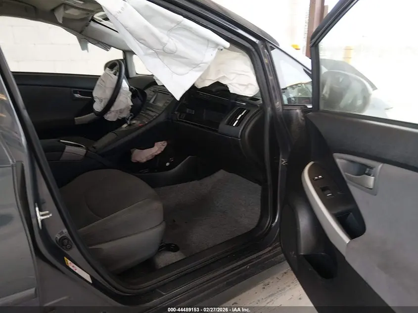 2015 TOYOTA PRIUS TWO