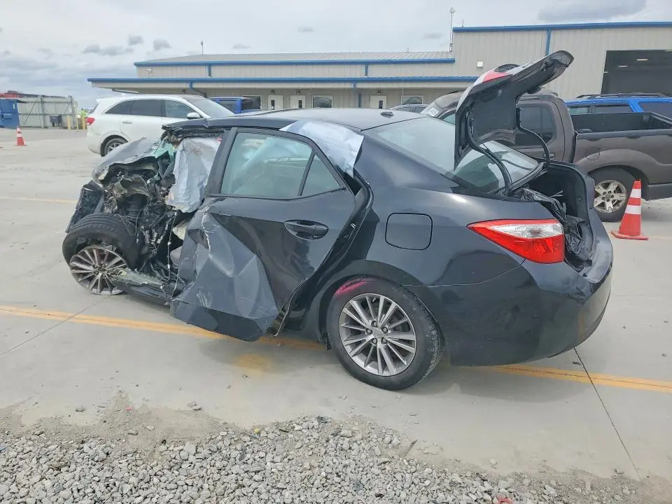 2014 TOYOTA COROLLA LE PLUS  