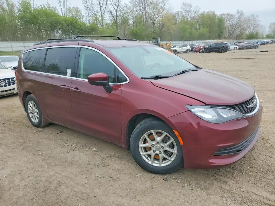 2020 CHRYSLER VOYAGER LXI  