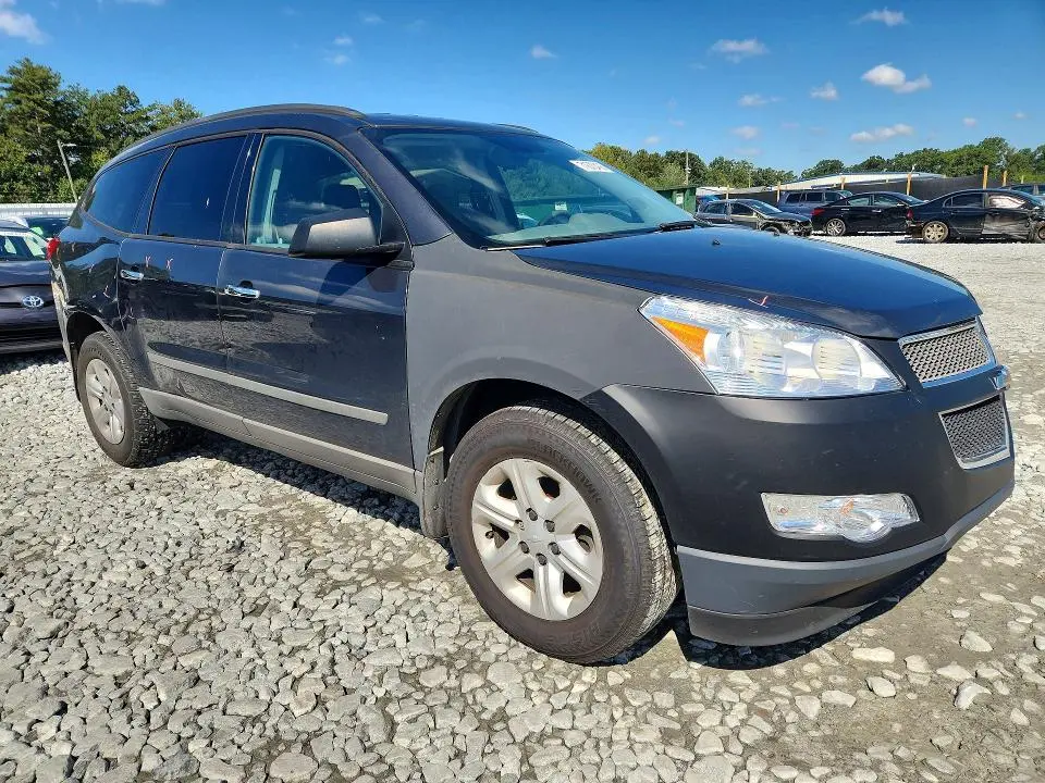 2012 CHEVROLET TRAVERSE LS  