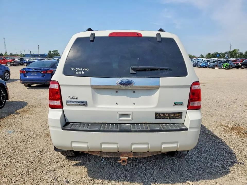 2011 FORD ESCAPE LIMITED  