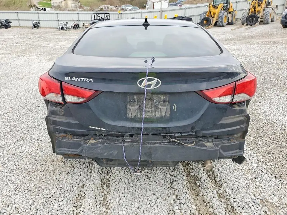 2014 HYUNDAI ELANTRA SE  
