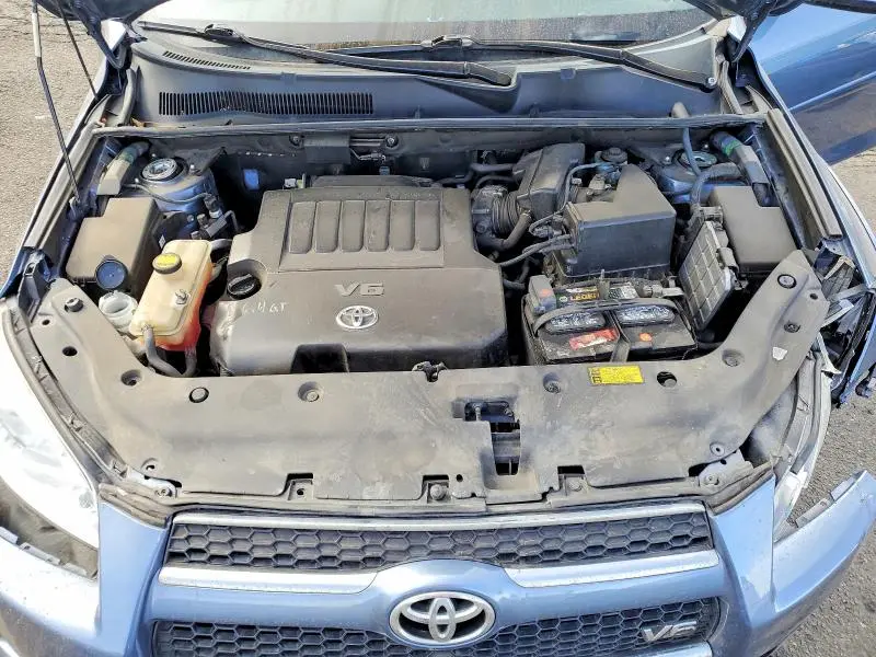 2011 TOYOTA RAV4 LIMITED  