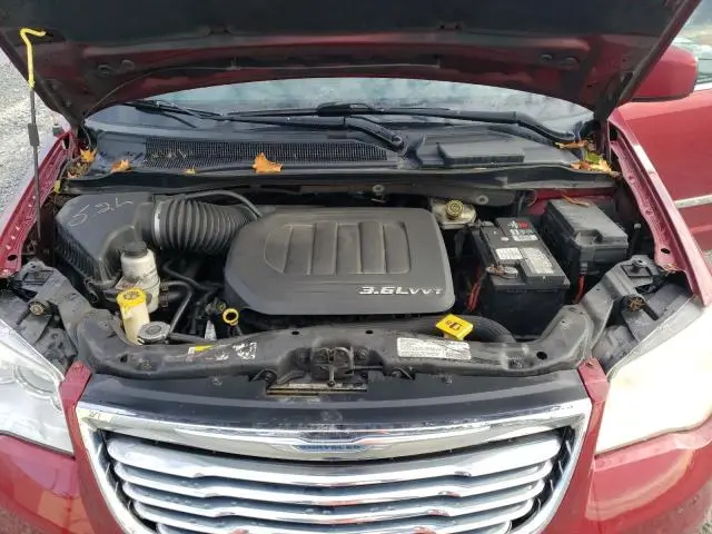 2013 CHRYSLER TOWN & COUNTRY TOURING  