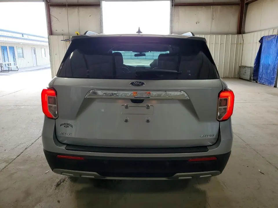 2021 FORD EXPLORER XLT  