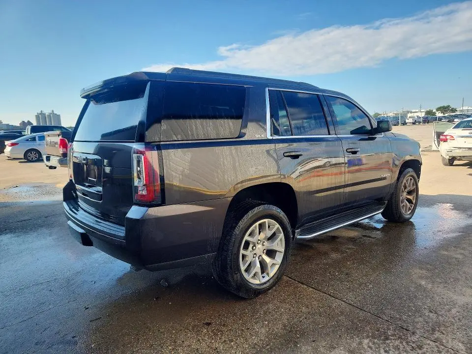 2018 GMC YUKON SLE  