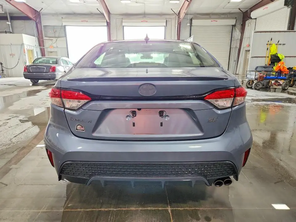 2021 TOYOTA COROLLA SE  