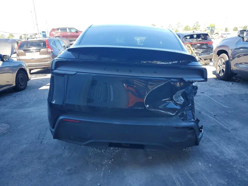 2026 TESLA MODEL Y   