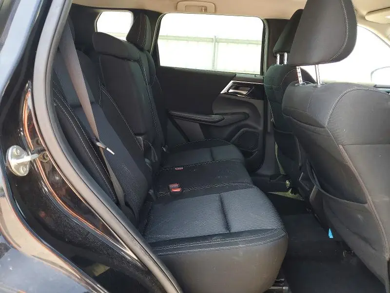 2022 MITSUBISHI OUTLANDER ES  