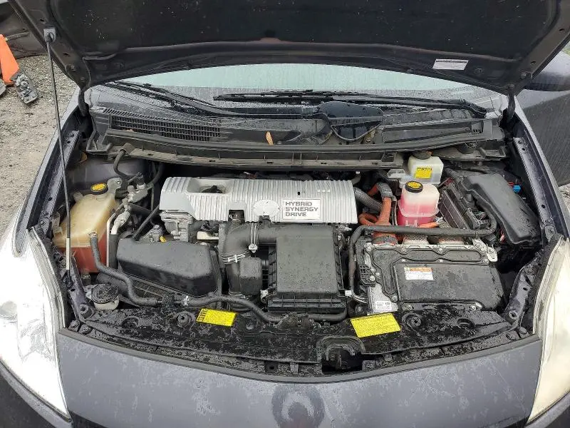 2014 TOYOTA PRIUS THREE  