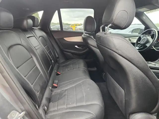 2019 MERCEDES-BENZ GLC 300  