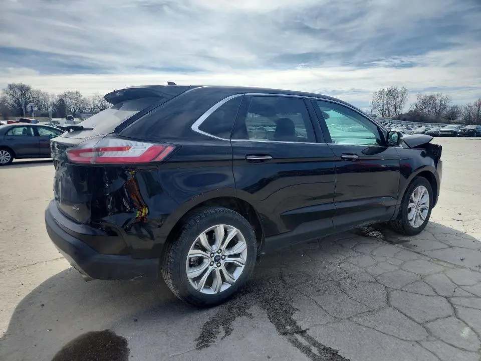 2022 FORD EDGE TITANIUM  