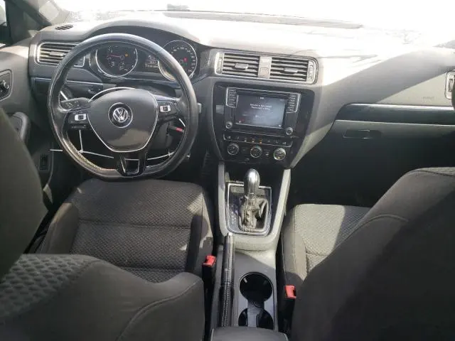 2016 VOLKSWAGEN JETTA SE  