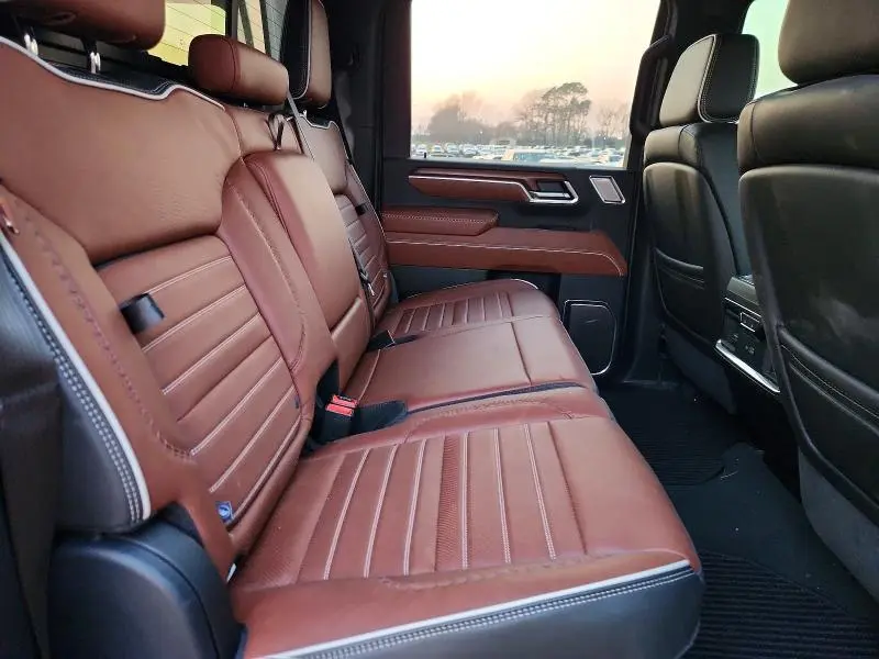 2025 GMC SIERRA K2500 DENALI ULTIMATE  