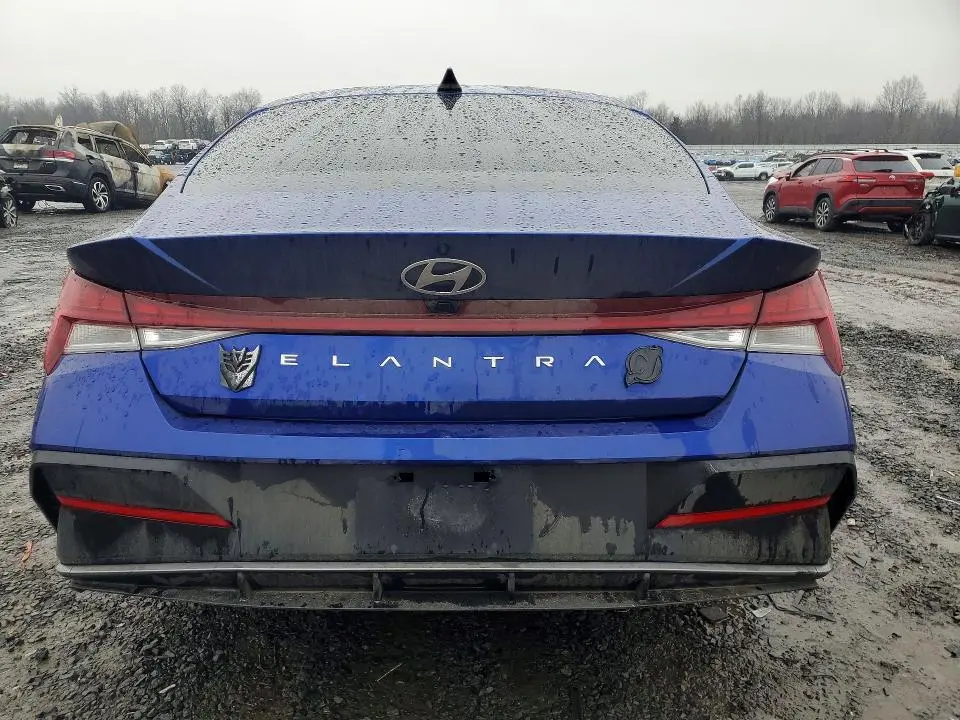 2024 HYUNDAI ELANTRA SEL  