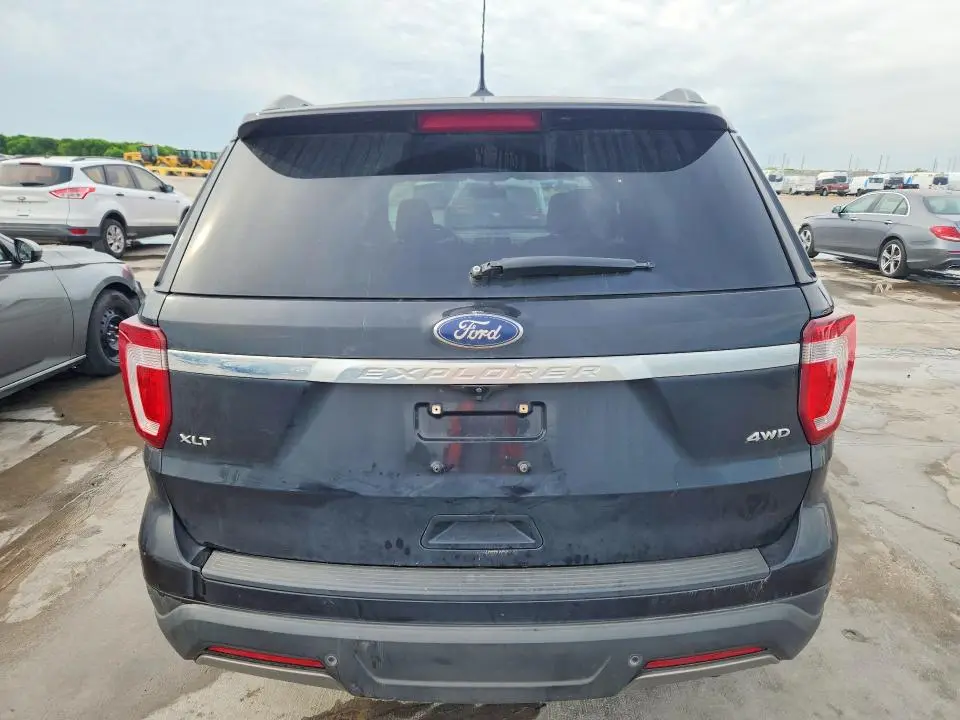 2019 FORD EXPLORER XLT  