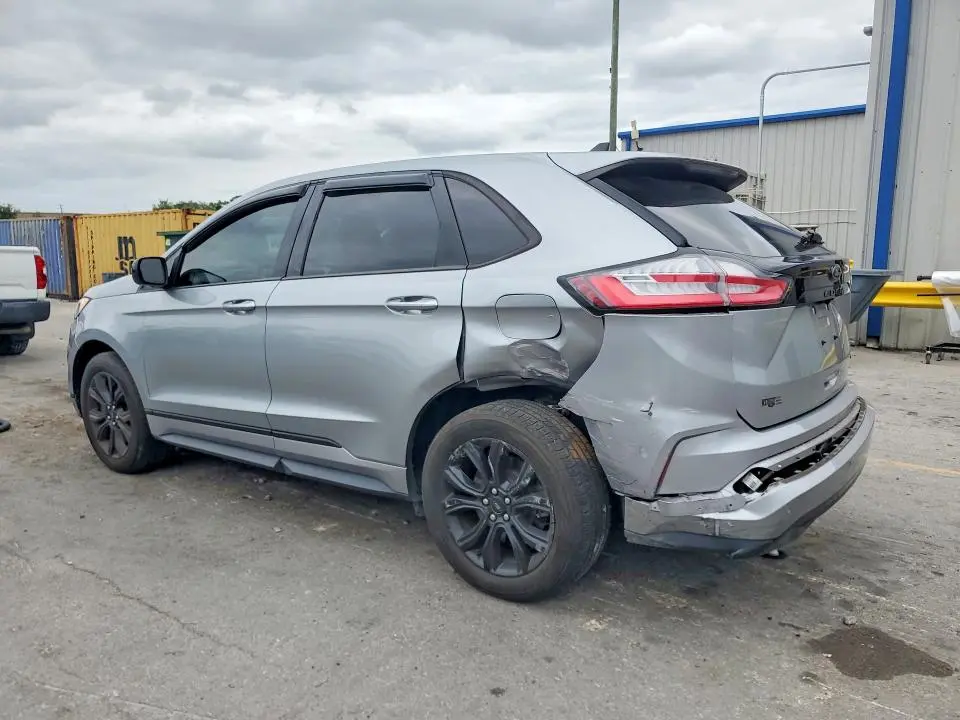 2022 FORD EDGE SE  