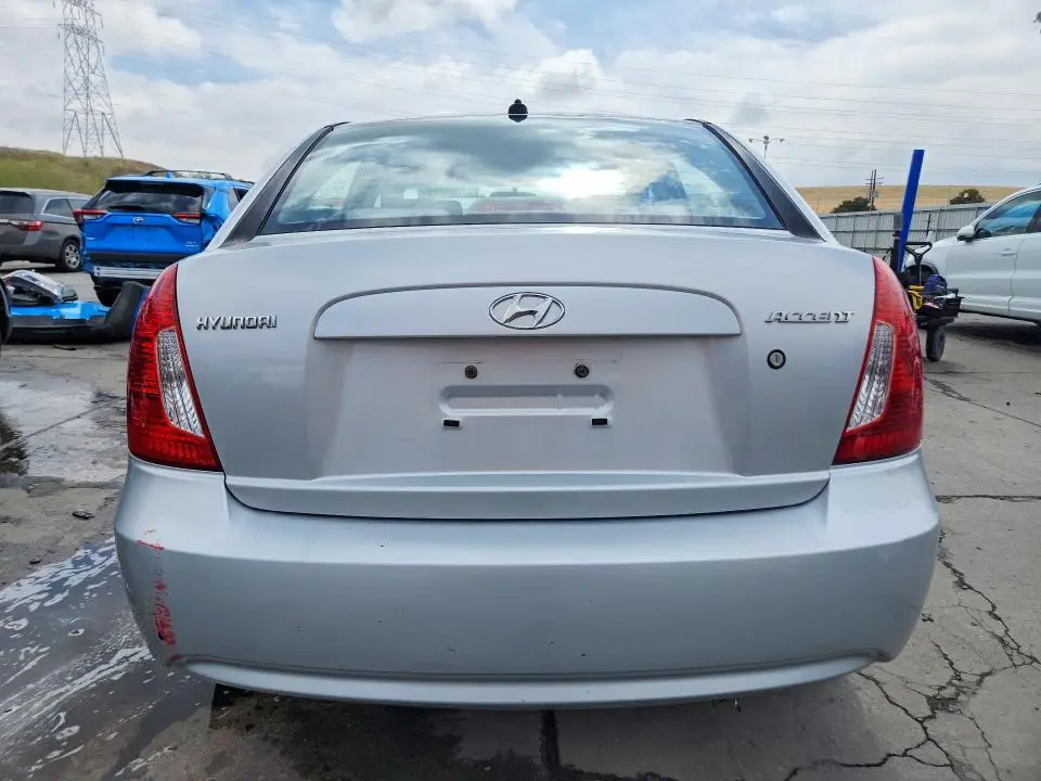 2010 HYUNDAI ACCENT GLS  