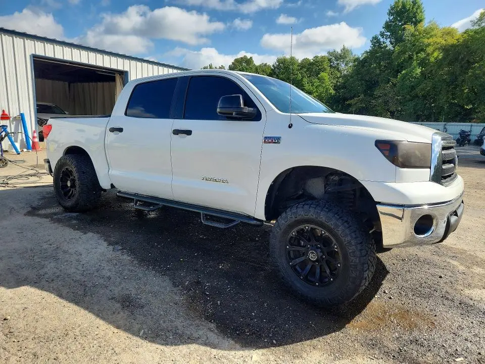 2011 TOYOTA TUNDRA CREWMAX SR5  