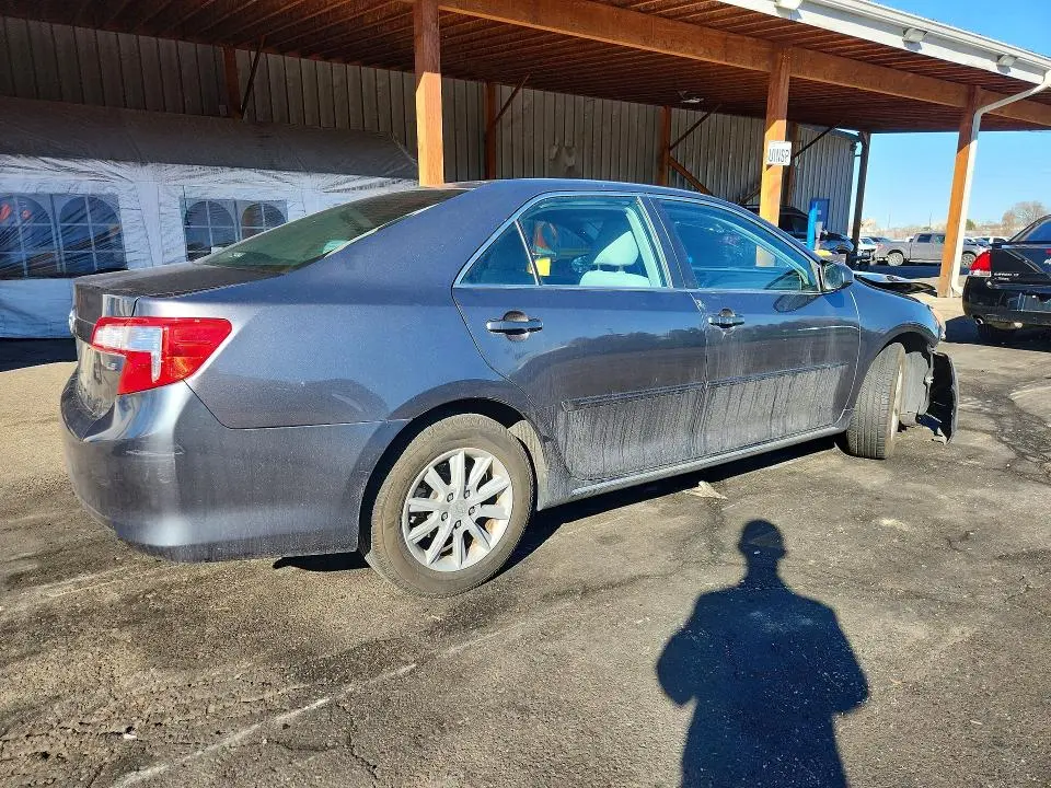 2013 TOYOTA CAMRY LE  