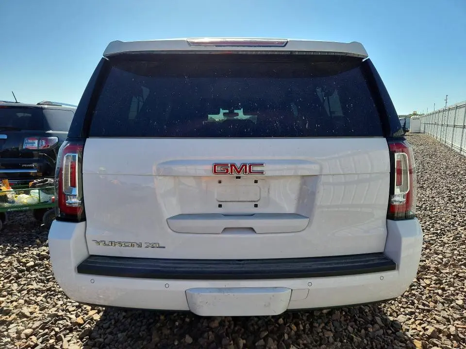 2015 GMC YUKON XL K1500 SLE  