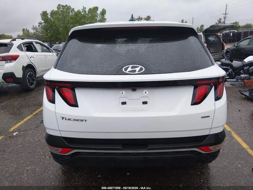 2022 HYUNDAI TUCSON SE