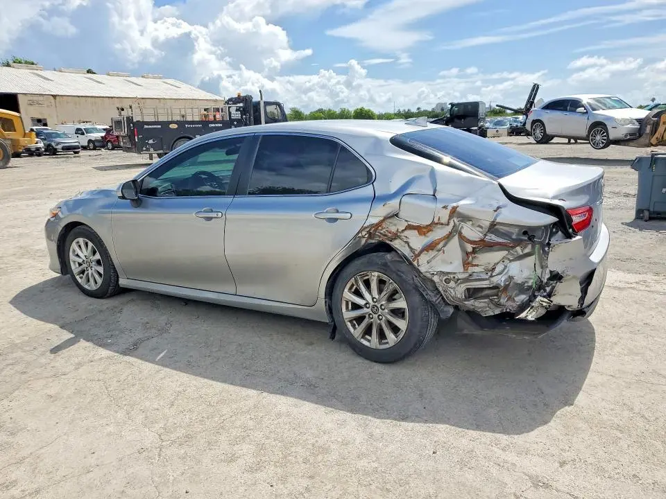 2019 TOYOTA CAMRY LE  