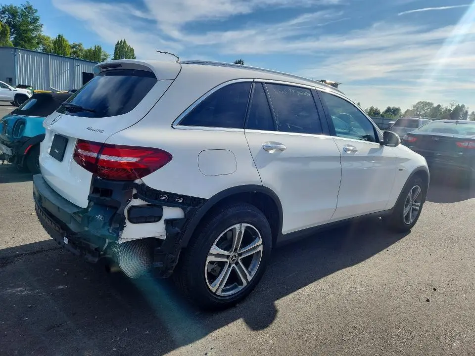 2019 MERCEDES-BENZ GLC 350E  
