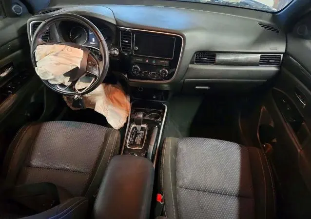 2018 MITSUBISHI OUTLANDER SE  