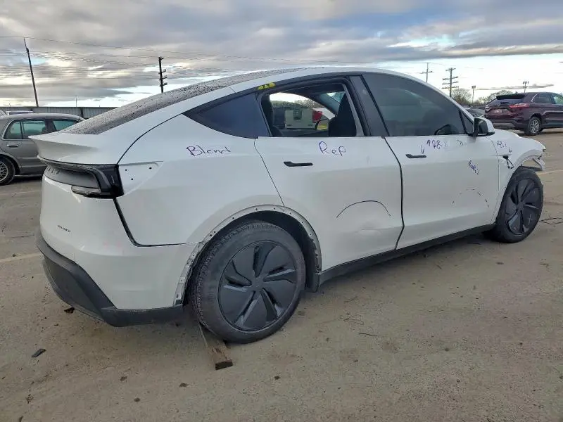 2026 TESLA MODEL Y   