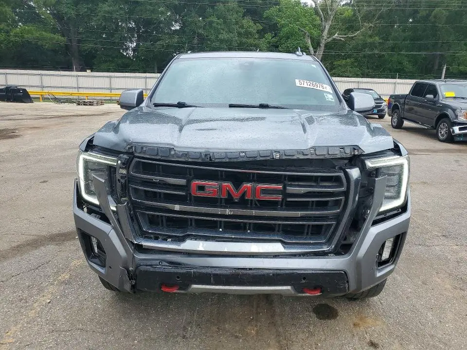 2021 GMC YUKON AT4  