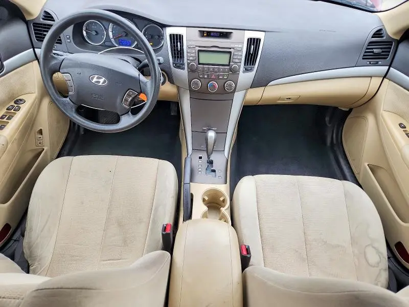 2010 HYUNDAI SONATA GLS  