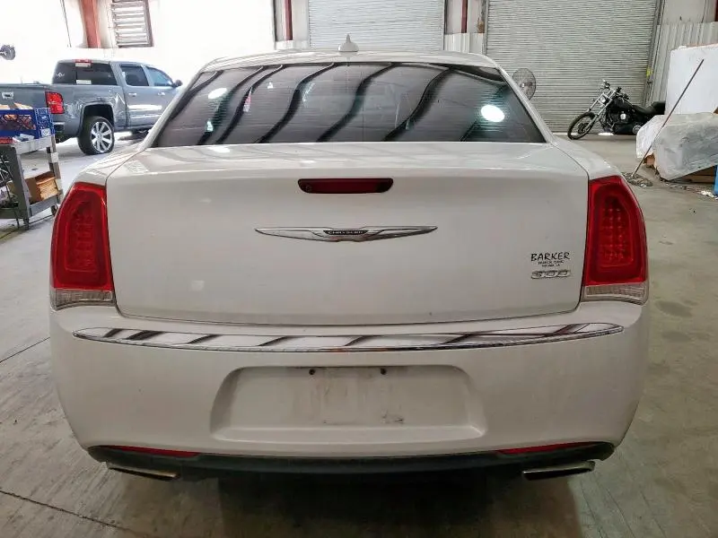 2016 CHRYSLER 300 LIMITED  