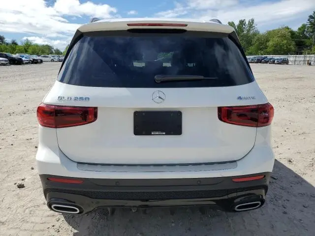 2024 MERCEDES-BENZ GLB 250 4MATIC  