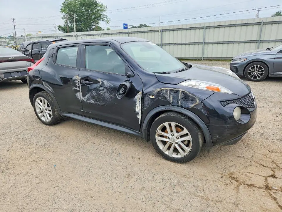 2014 NISSAN JUKE S  