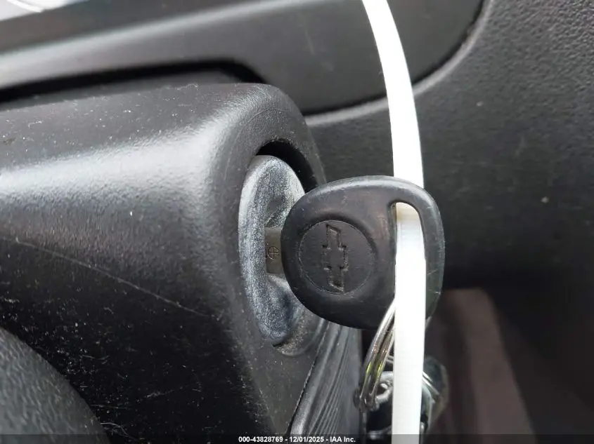 2010 CHEVROLET IMPALA LT