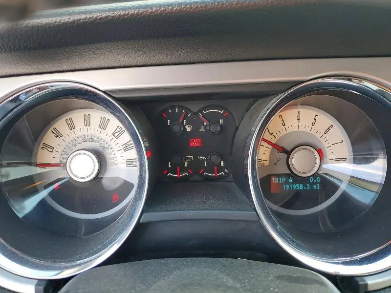 2011 FORD MUSTANG   