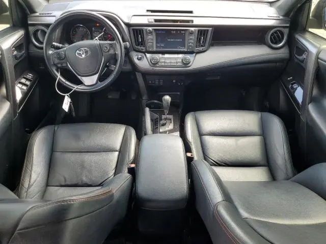 2016 TOYOTA RAV4 SE  